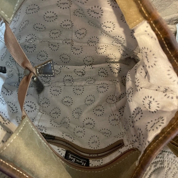 Myra Bag - Picture 4 of 7